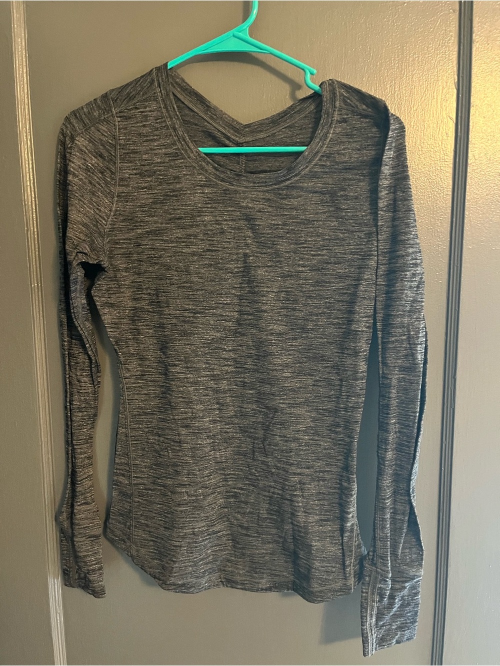 lululemon athletica Heathered Charcoal Long Sleeve Crew